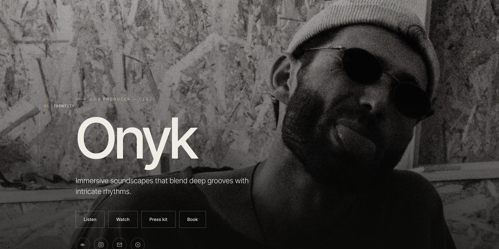 Onyk: a grainy black and white portrait in a raw plywood room, with amber type and a full press kit.
